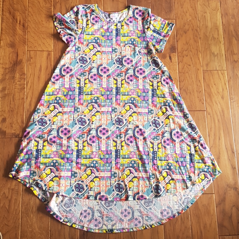 LuLaRoe Funky Pattern Carly Style Dress w Pocket